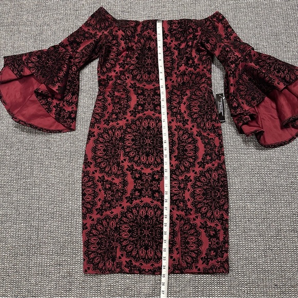🆕 VENUS Off-Shoulder Burgundy Dress with Black Patterns - Picture 4 of 7